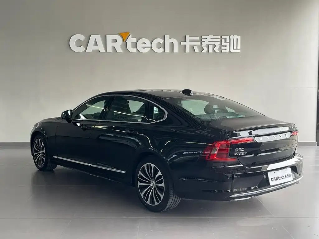 Volvo S90 — фото 9