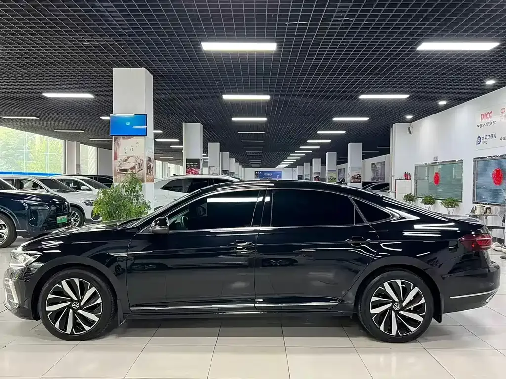 Volkswagen Passat — фото 9