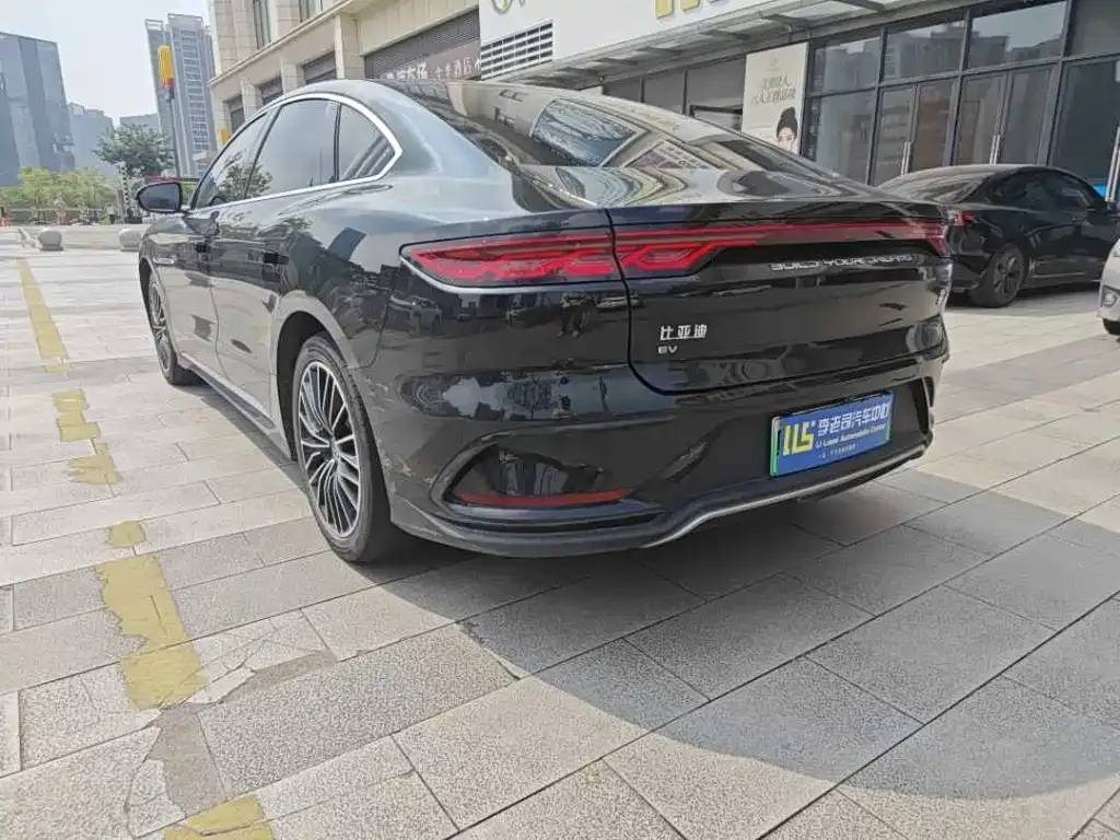 BYD Han — фото 8
