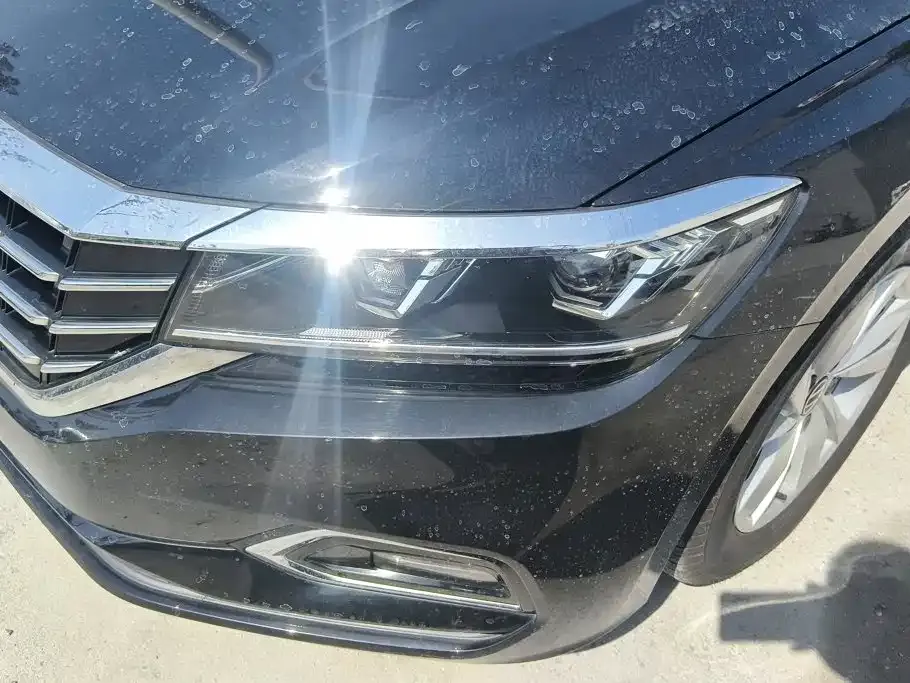 Volkswagen Passat — фото 10