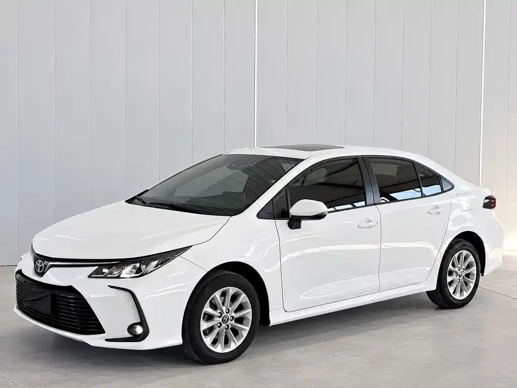 Toyota Corolla — фото 7