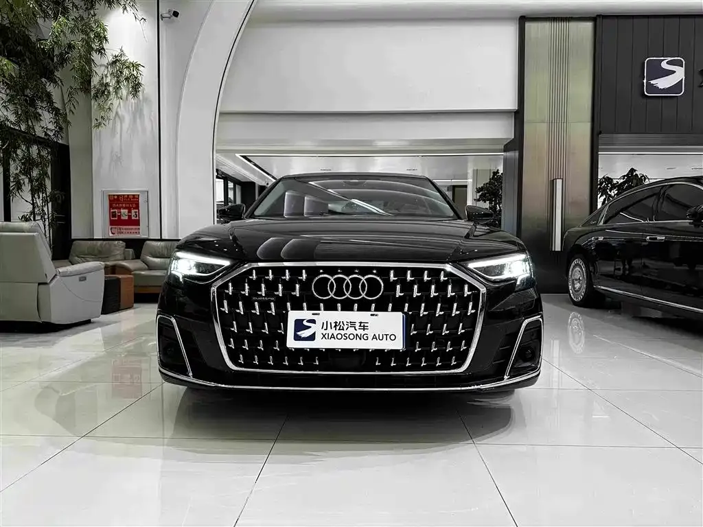 Audi A8 — фото 10