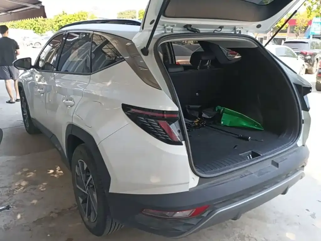 Hyundai Tucson — фото 9
