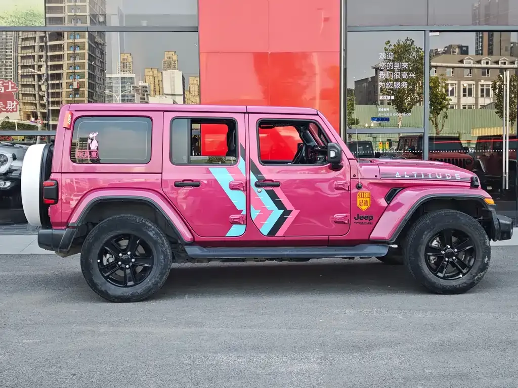 Jeep Wrangler — фото 10