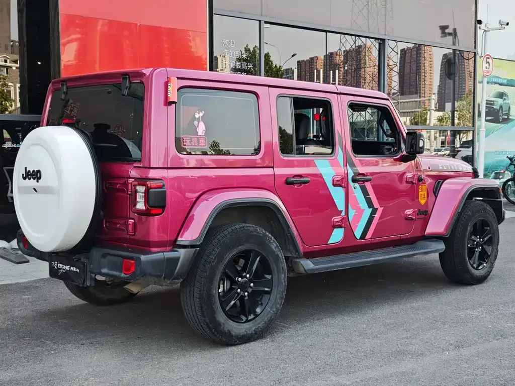 Jeep Wrangler — фото 9