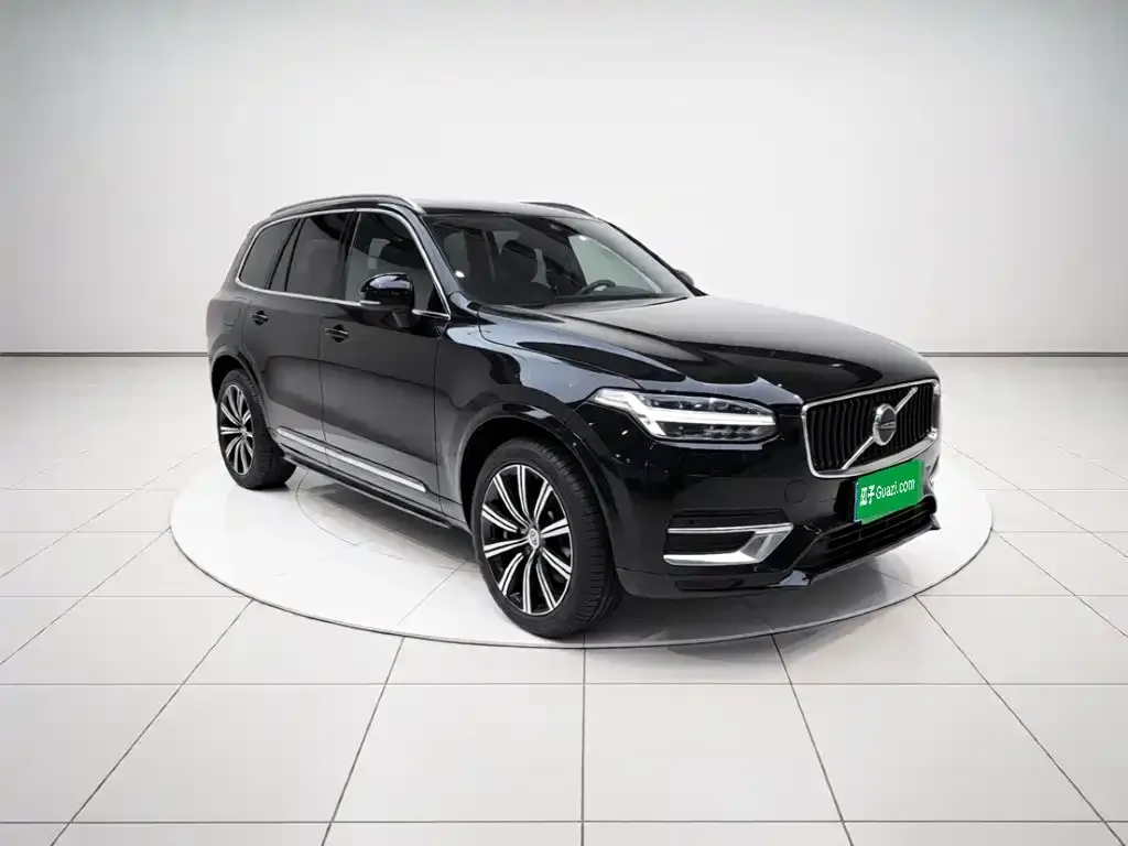 Volvo XC90 — фото 10