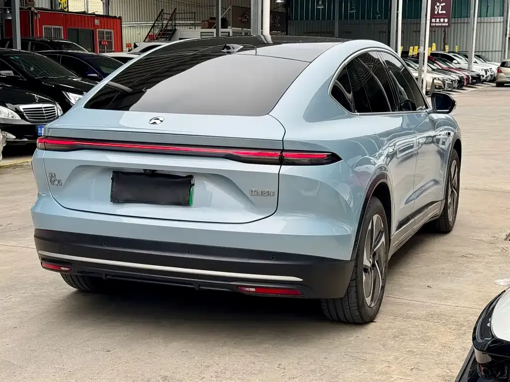 NIO EC6 — фото 7