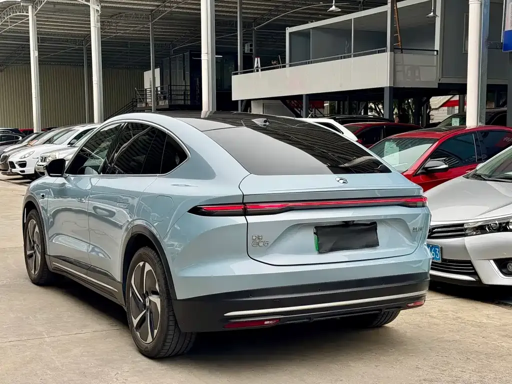 NIO EC6 — фото 10