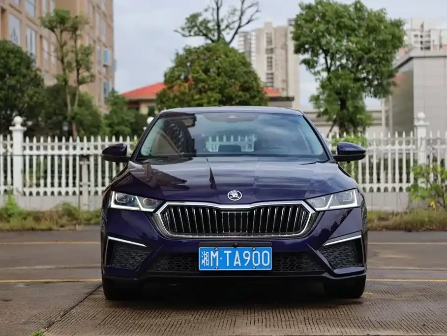 Skoda Octavia — фото 5