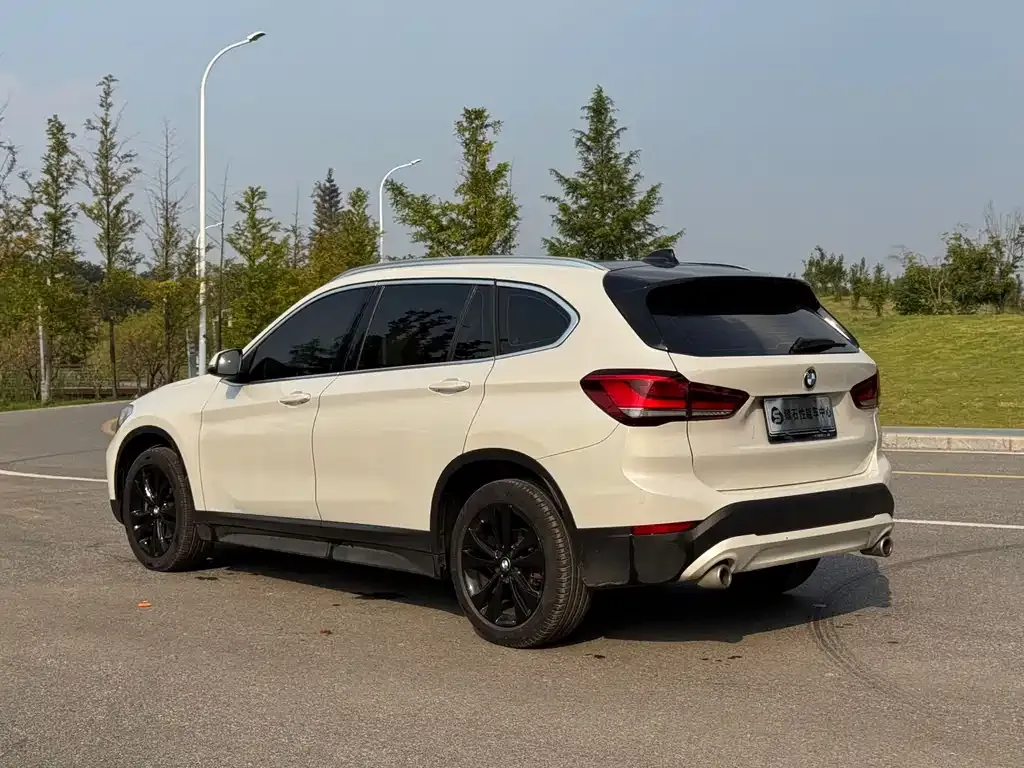 BMW X1 — фото 4