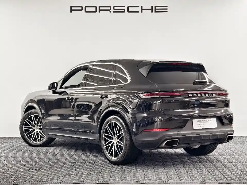 Porsche Cayenne — фото 10