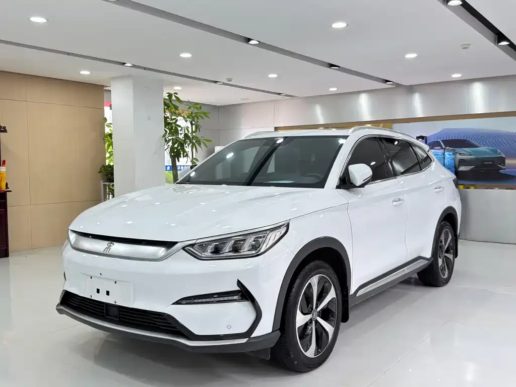 BYD PLUS New Energy — фото 1