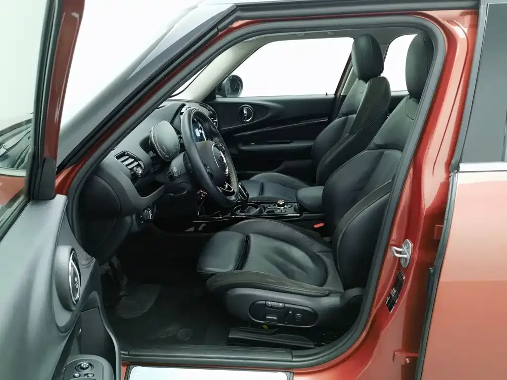 MINI Clubman — фото 10