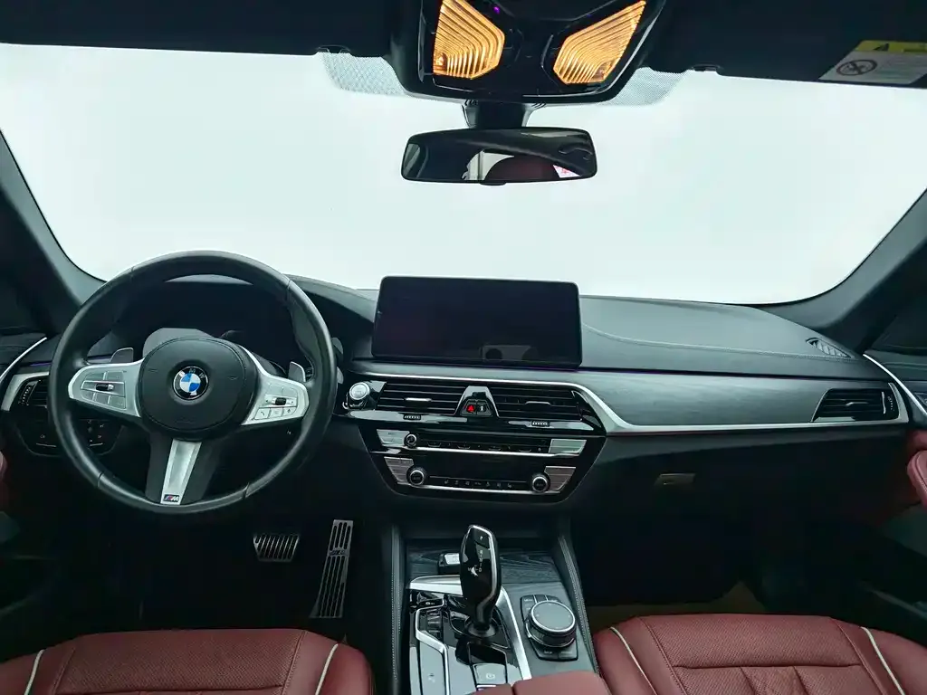 BMW 5 Series — фото 6