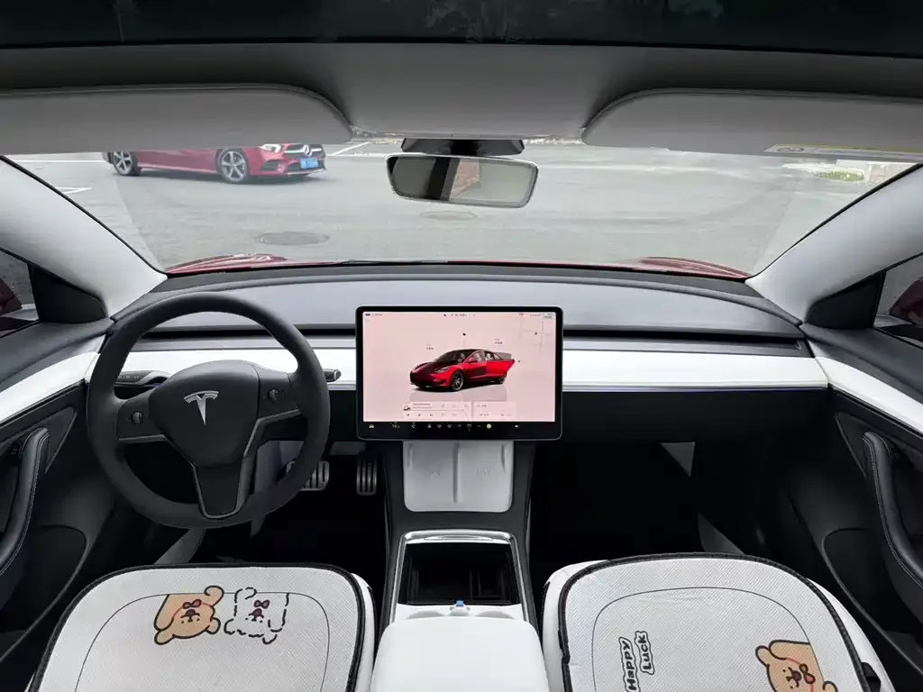 Tesla Model 3 — фото 2