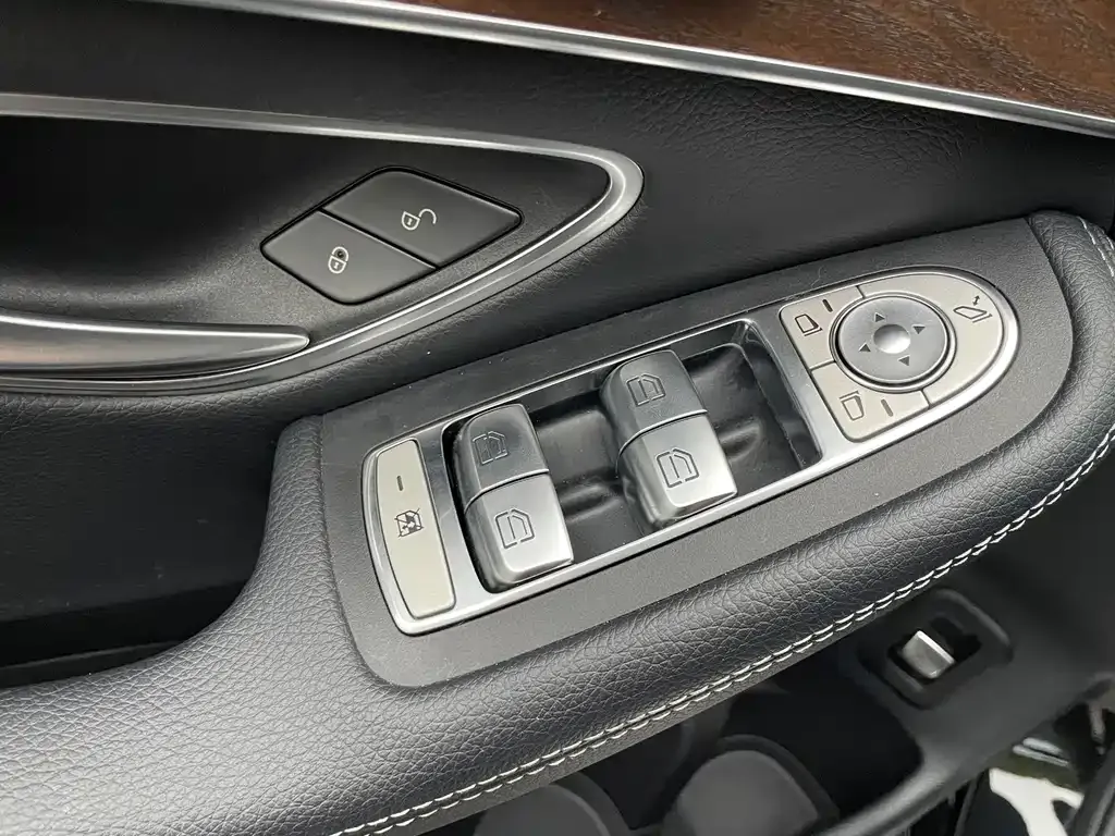 Mercedes-Benz GLC — фото 3