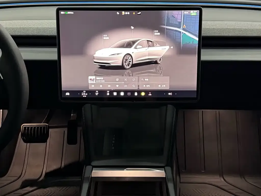 Tesla Model 3 — фото 2