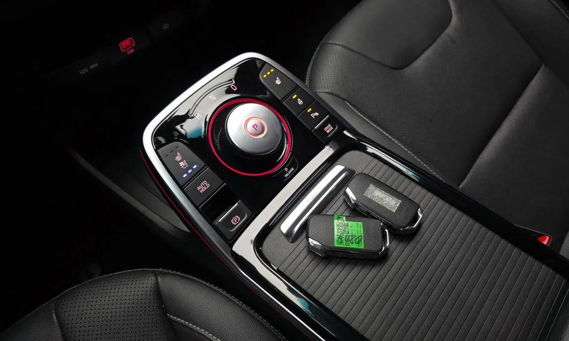 Kia Niro — фото 10