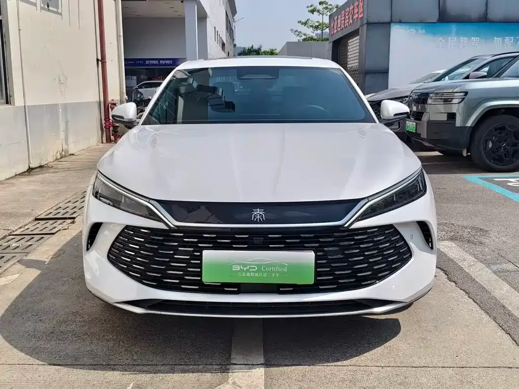 BYD Qin L — фото 9