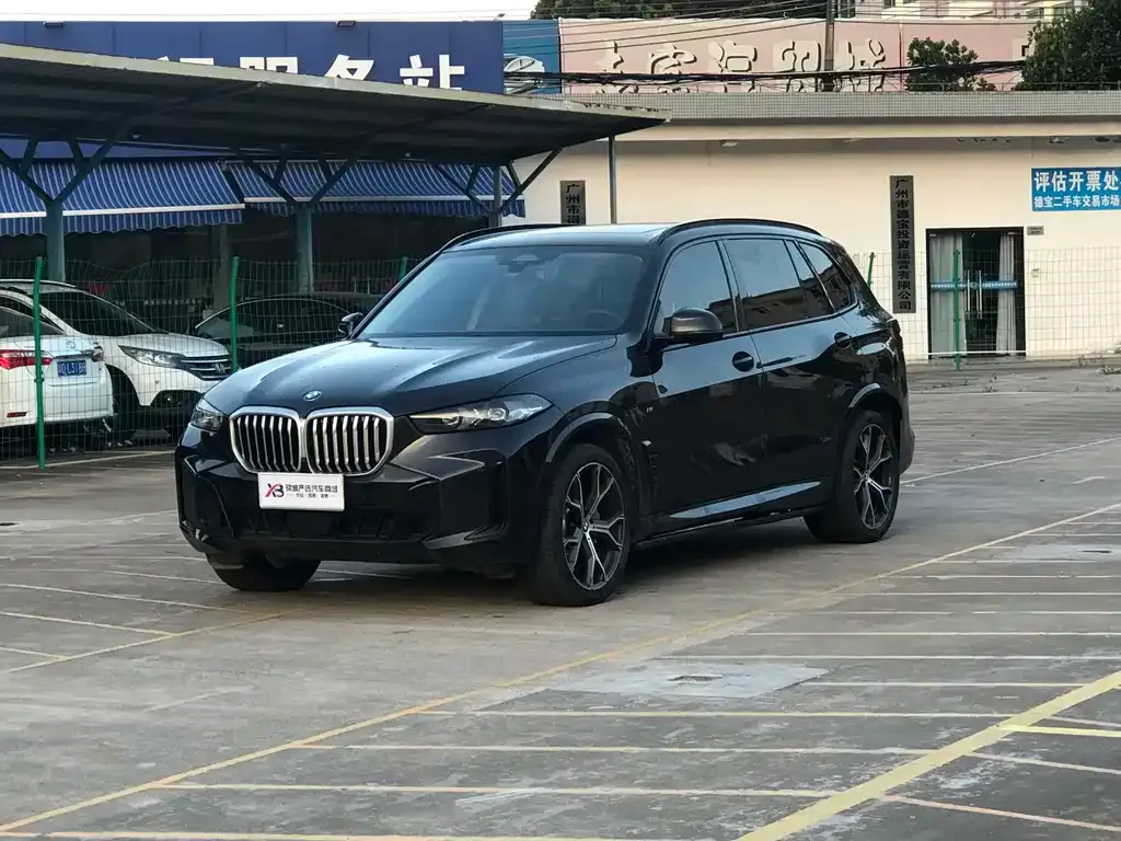 BMW X5 — фото 1