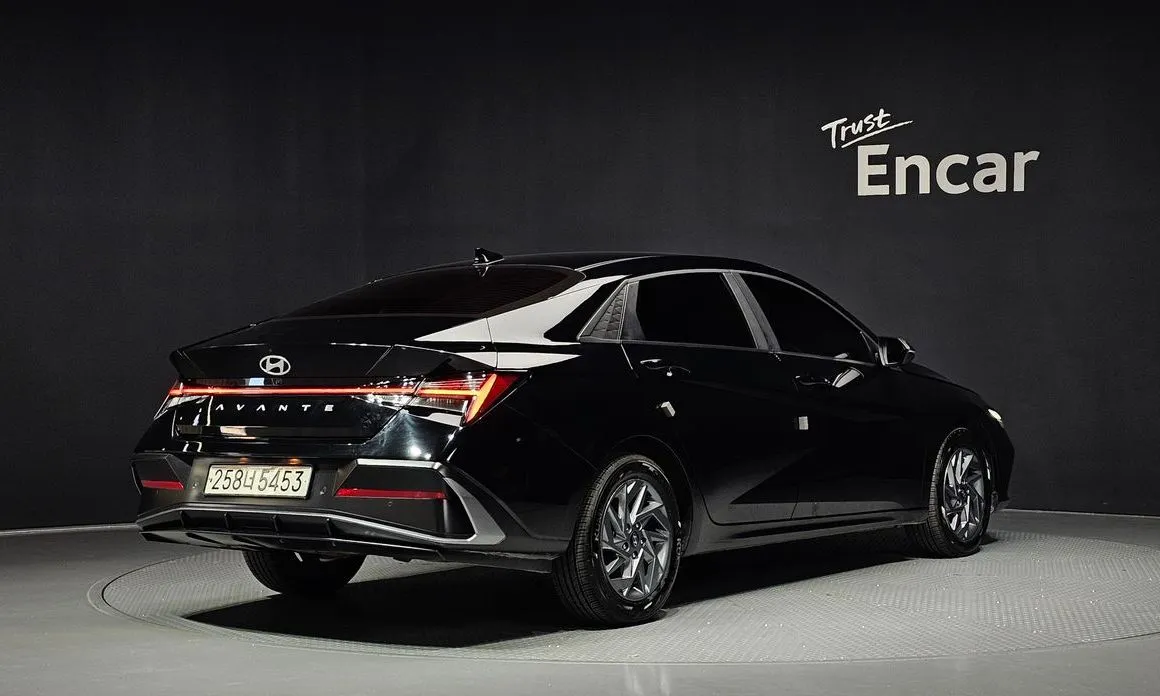 Hyundai AVANTE — фото 5