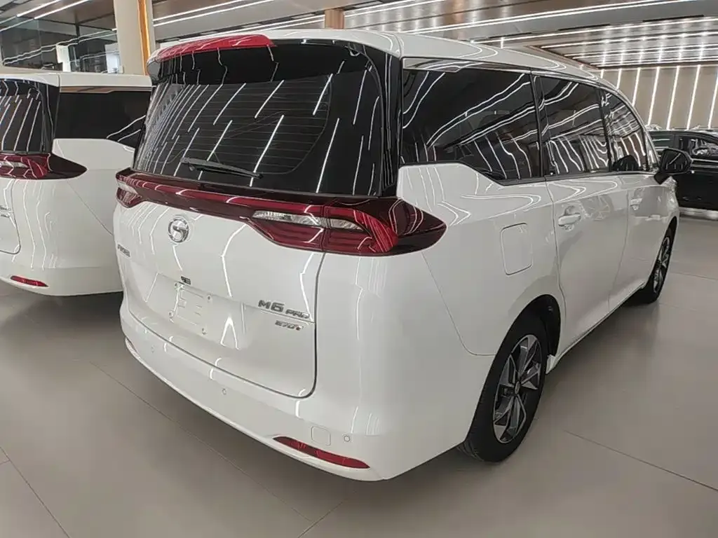 GAC Motor Trumpchi M6 — фото 10
