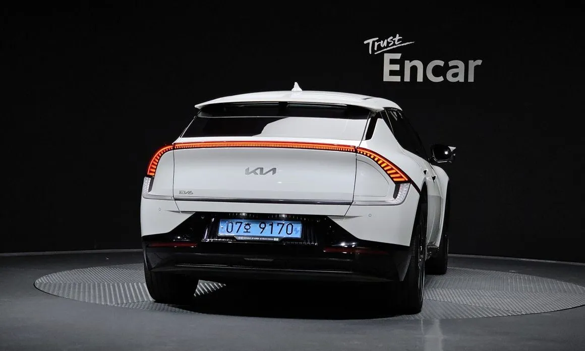 Kia EV6 — фото 2