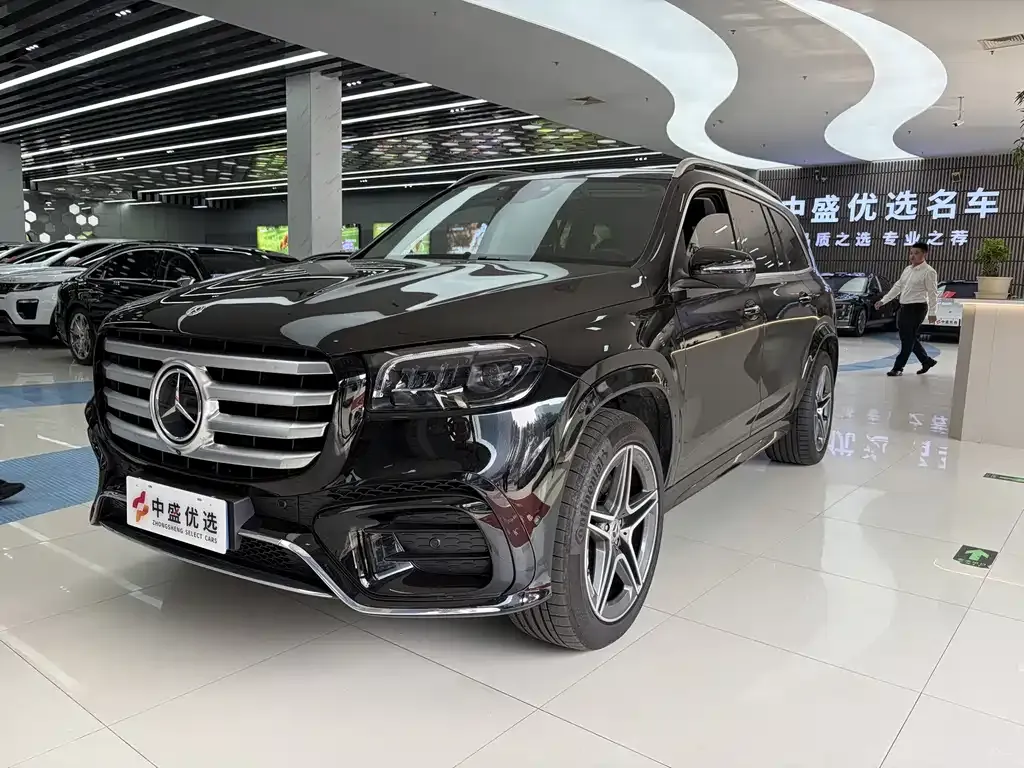 Mercedes-Benz GLS — фото 1