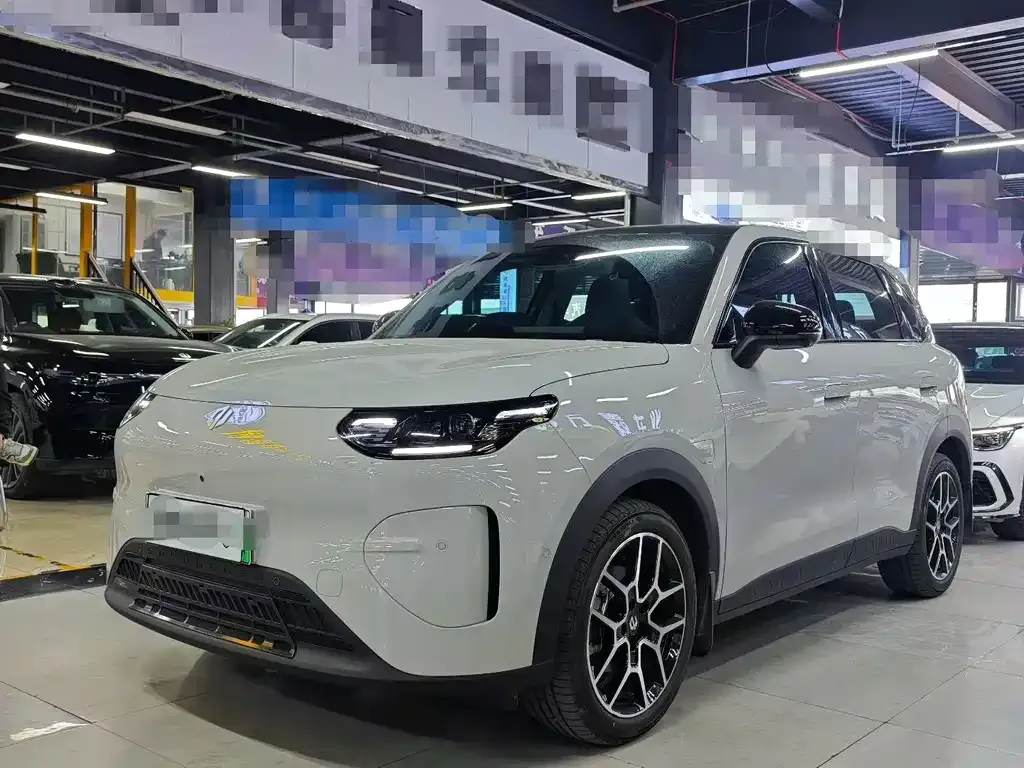 Leapmotor Leapmotor A10 — фото 1