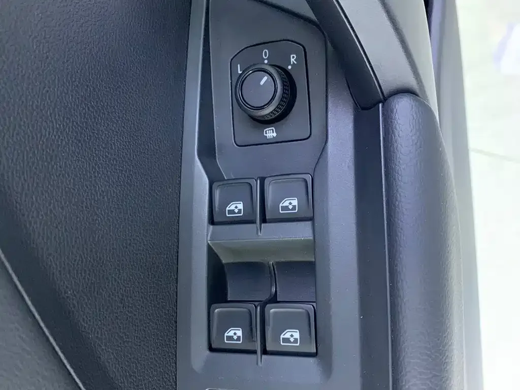 Volkswagen Tharu — фото 3