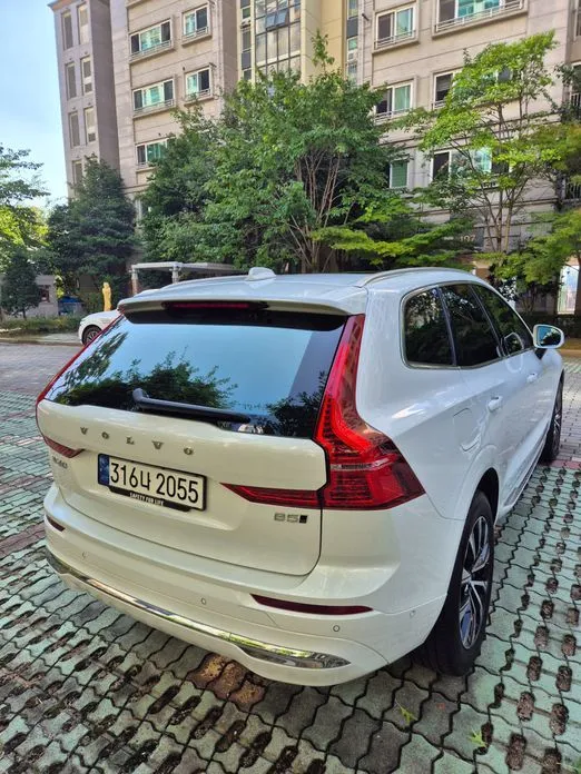 Volvo XC60 — фото 10