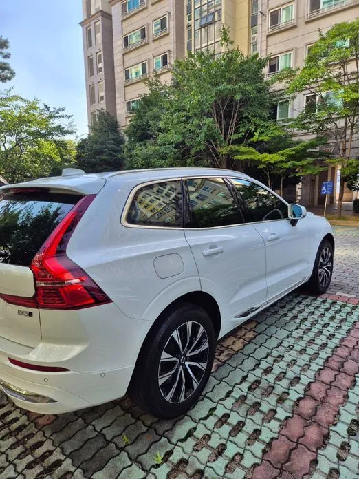 Volvo XC60 — фото 4