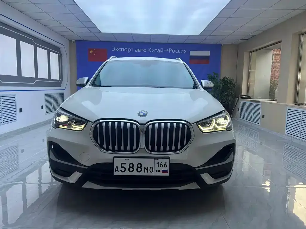 BMW X1 — фото 6