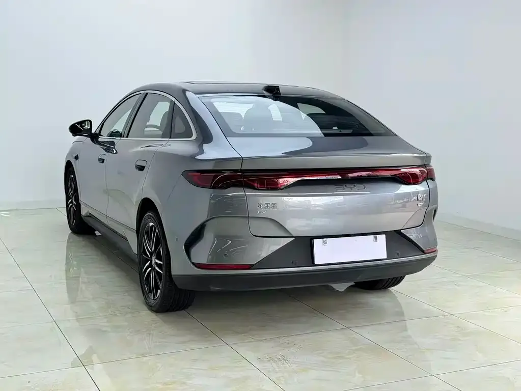 BYD Qin L — фото 6