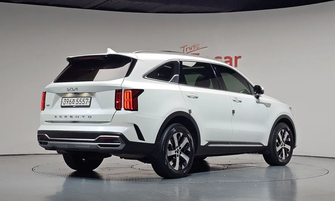 Kia Sorento — фото 7