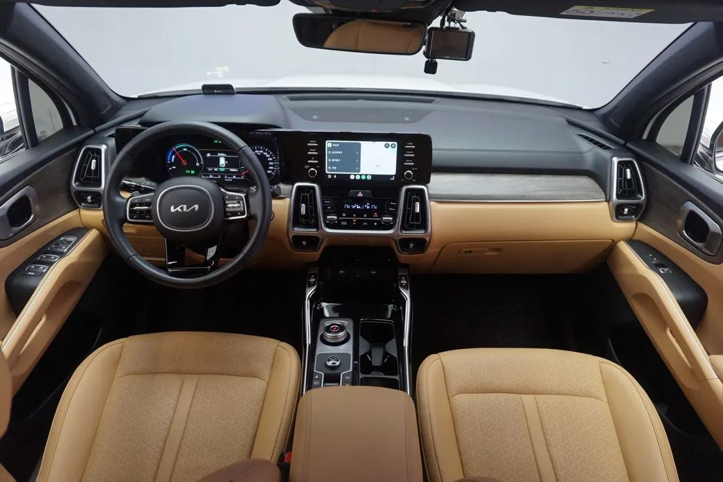 Kia Sorento — фото 7