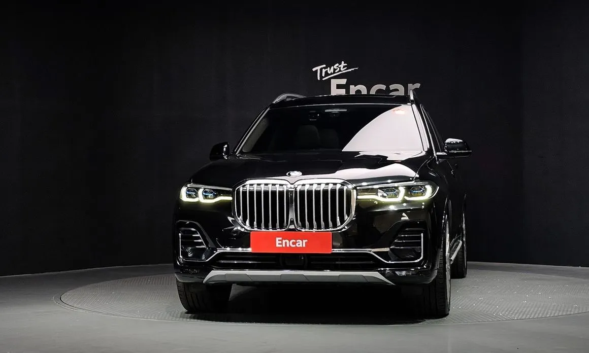 BMW X7 — фото 3