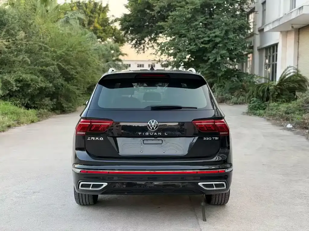 Volkswagen Tiguan L — фото 7