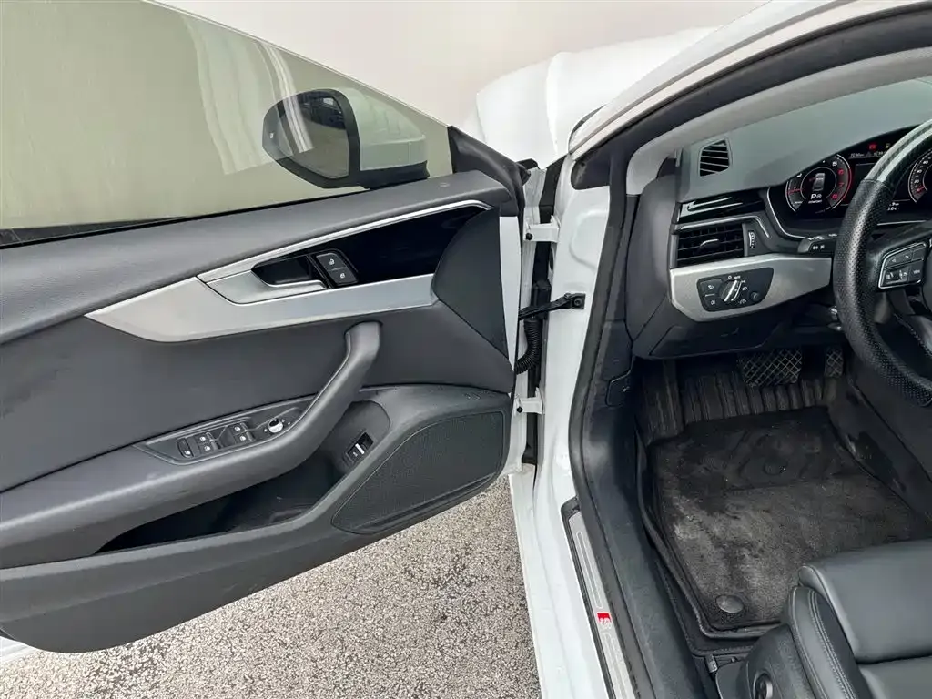 Audi A5 (Import) — фото 7