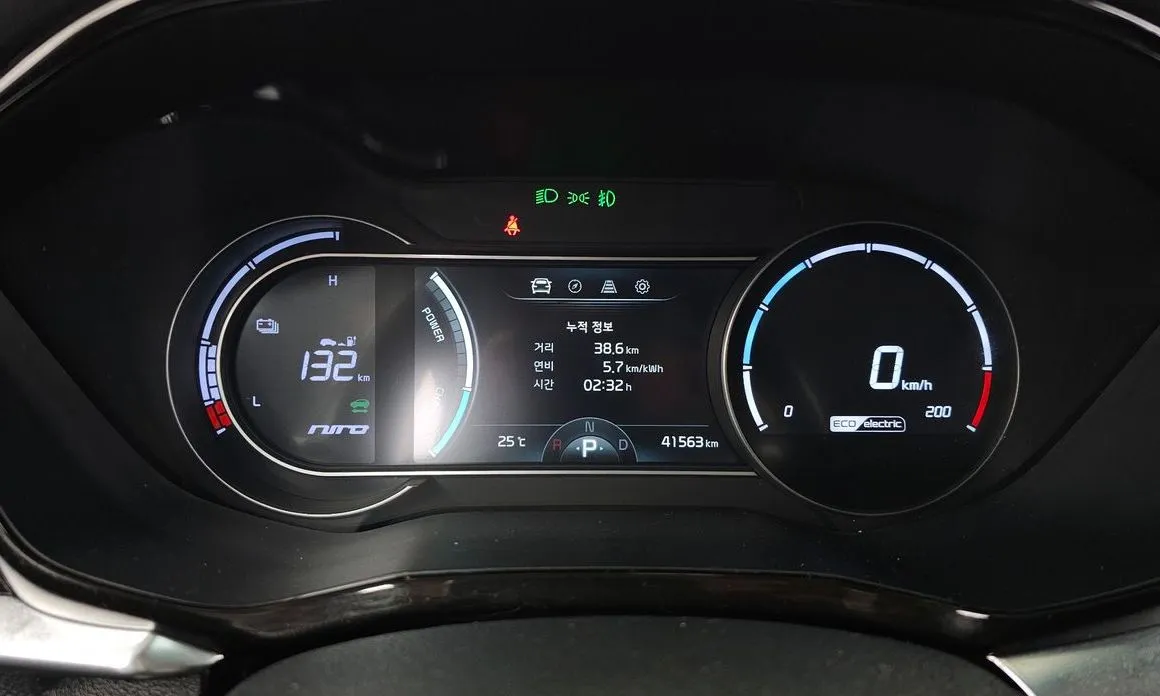 Kia Niro — фото 9