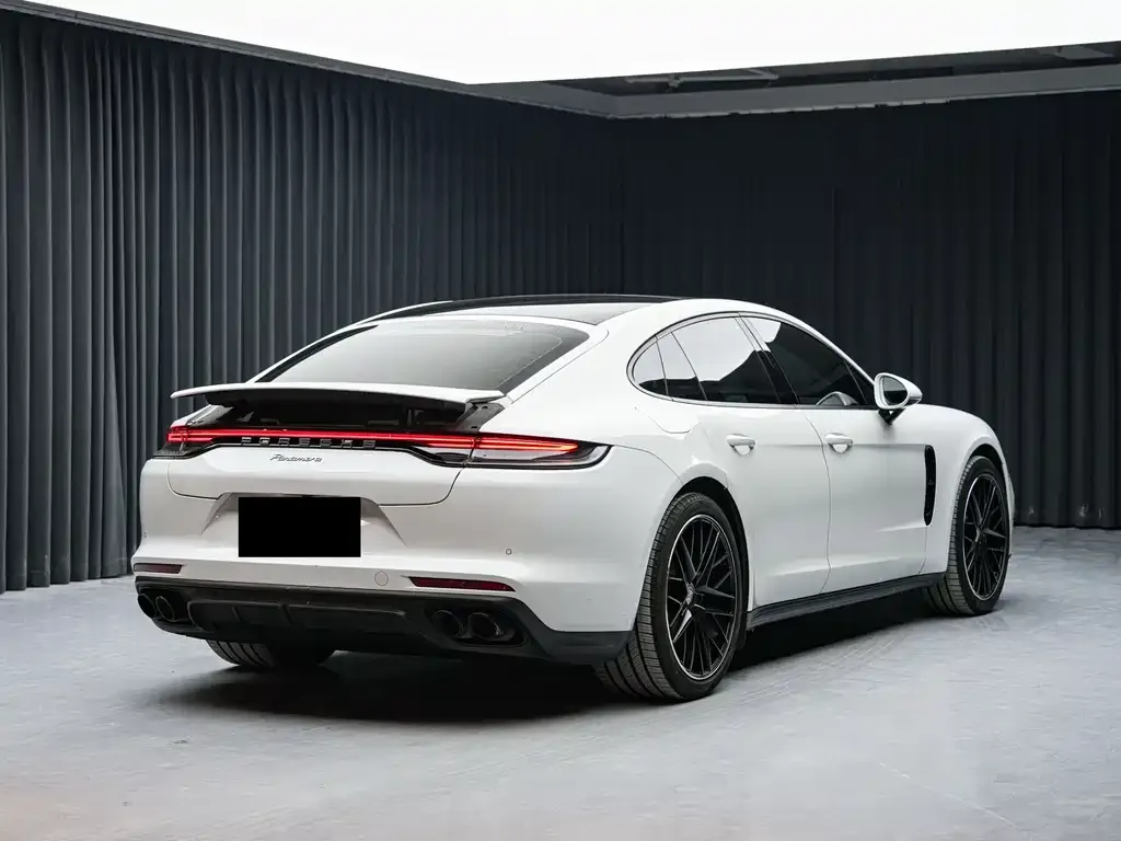 Porsche Panamera — фото 4