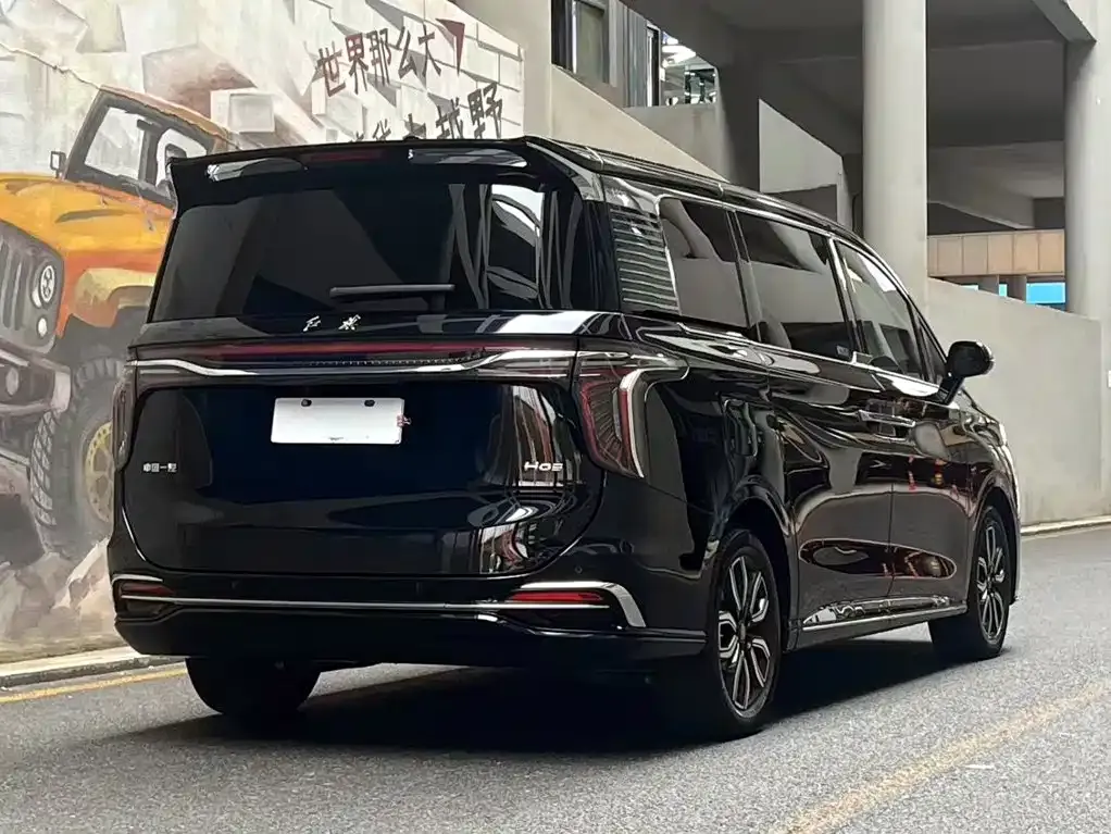 Hongqi HQ9 — фото 8