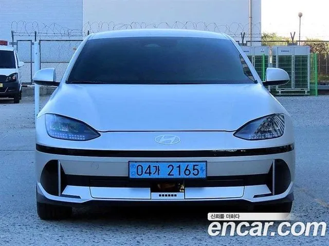 Hyundai Ioniq6 — фото 1