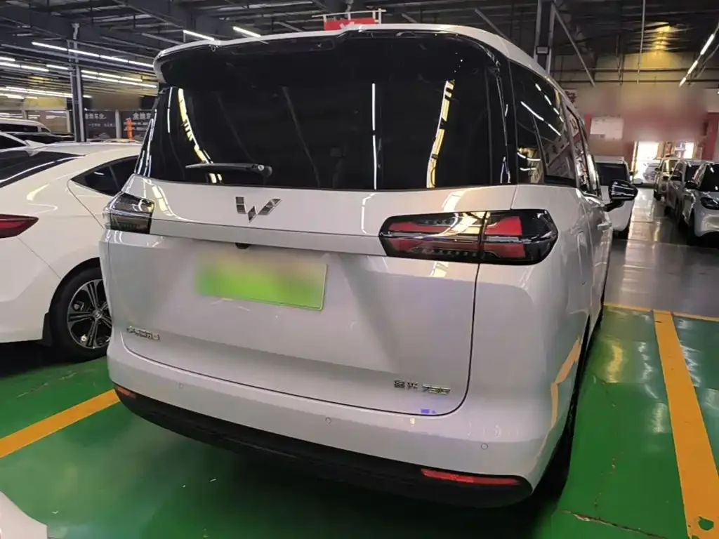 Wuling Xingguang 730 New Energy — фото 2