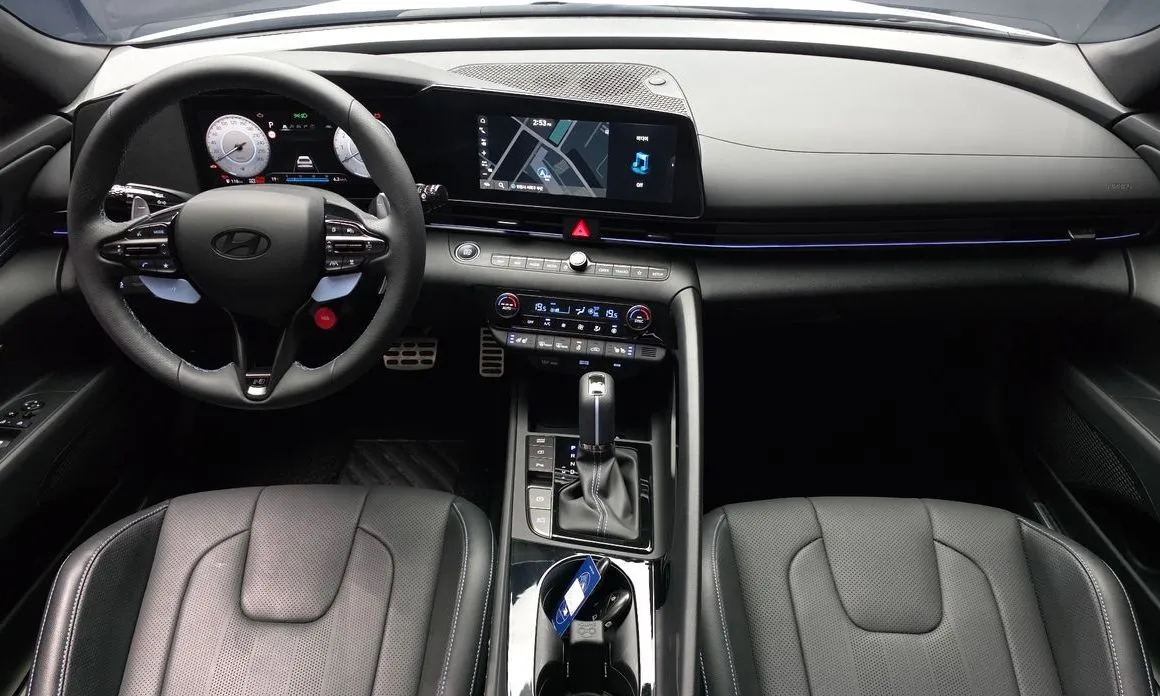 Hyundai AVANTE — фото 9