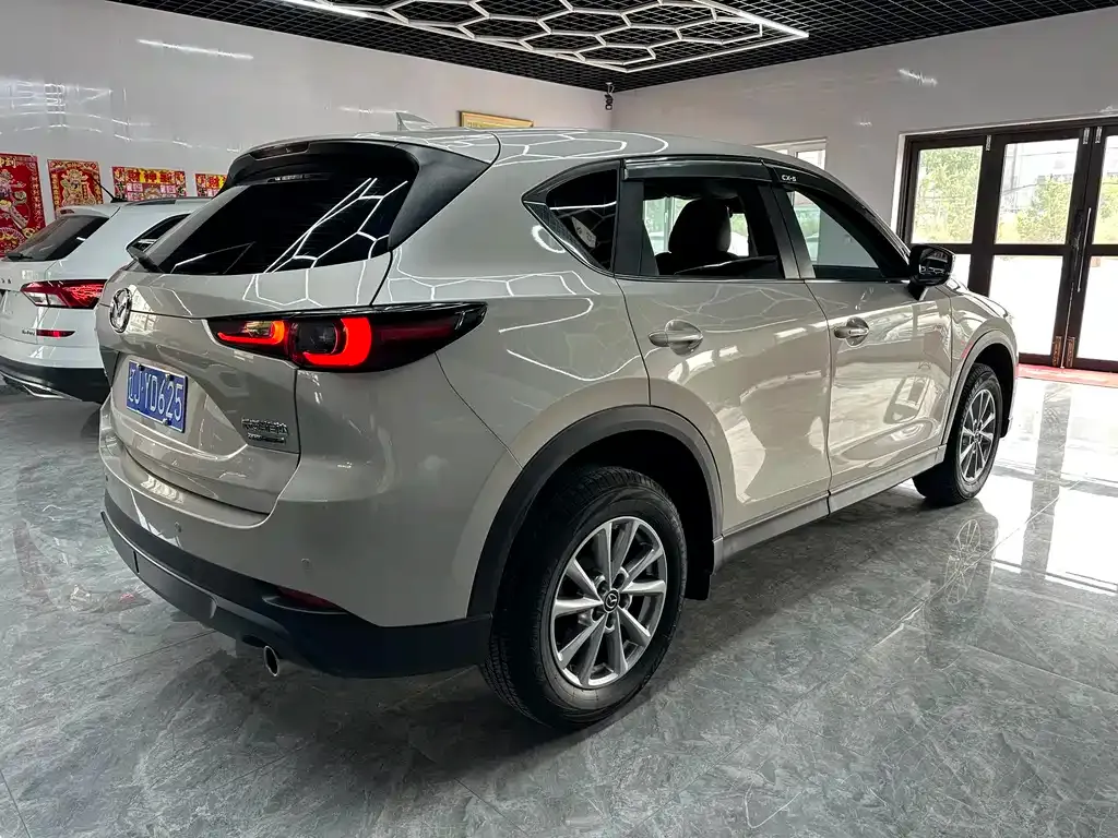 Mazda CX-5 — фото 10