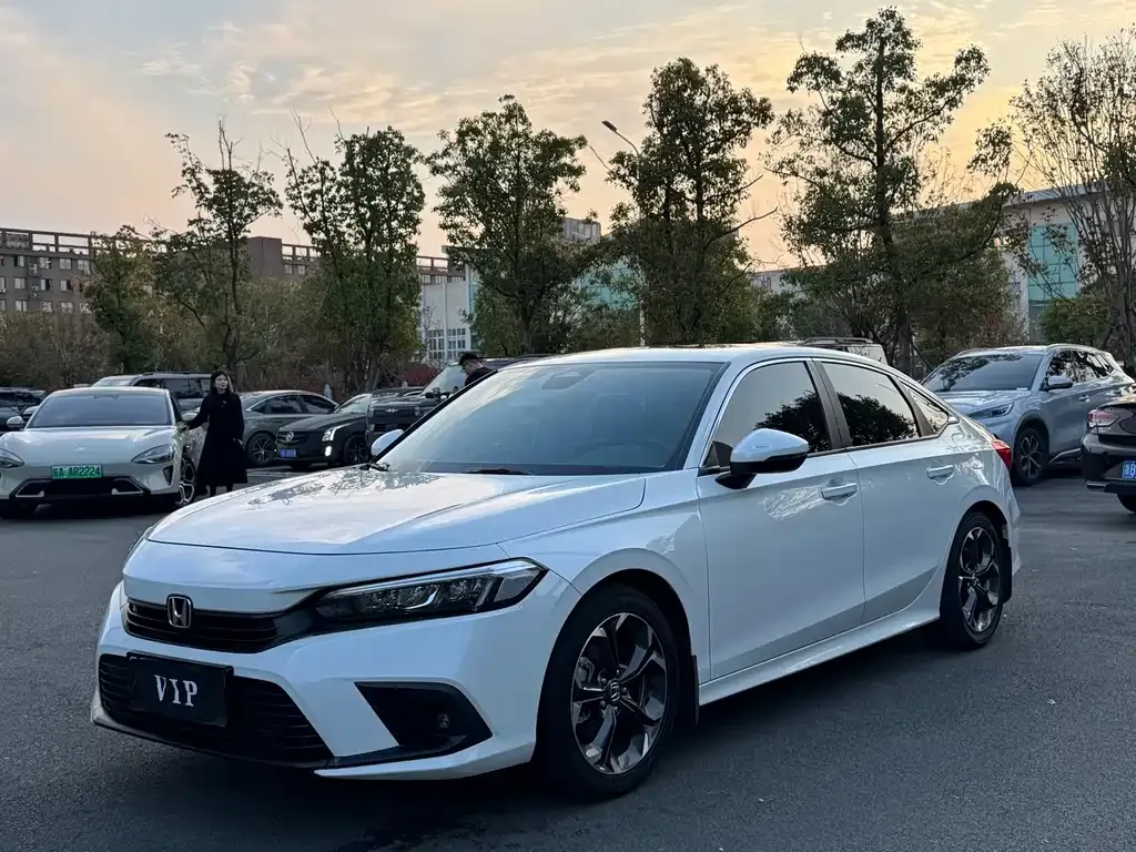 Honda Civic — фото 1