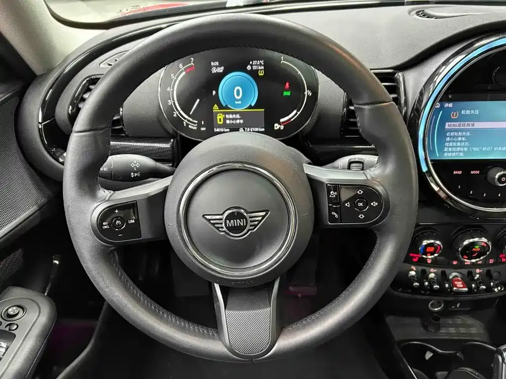MINI Clubman — фото 7