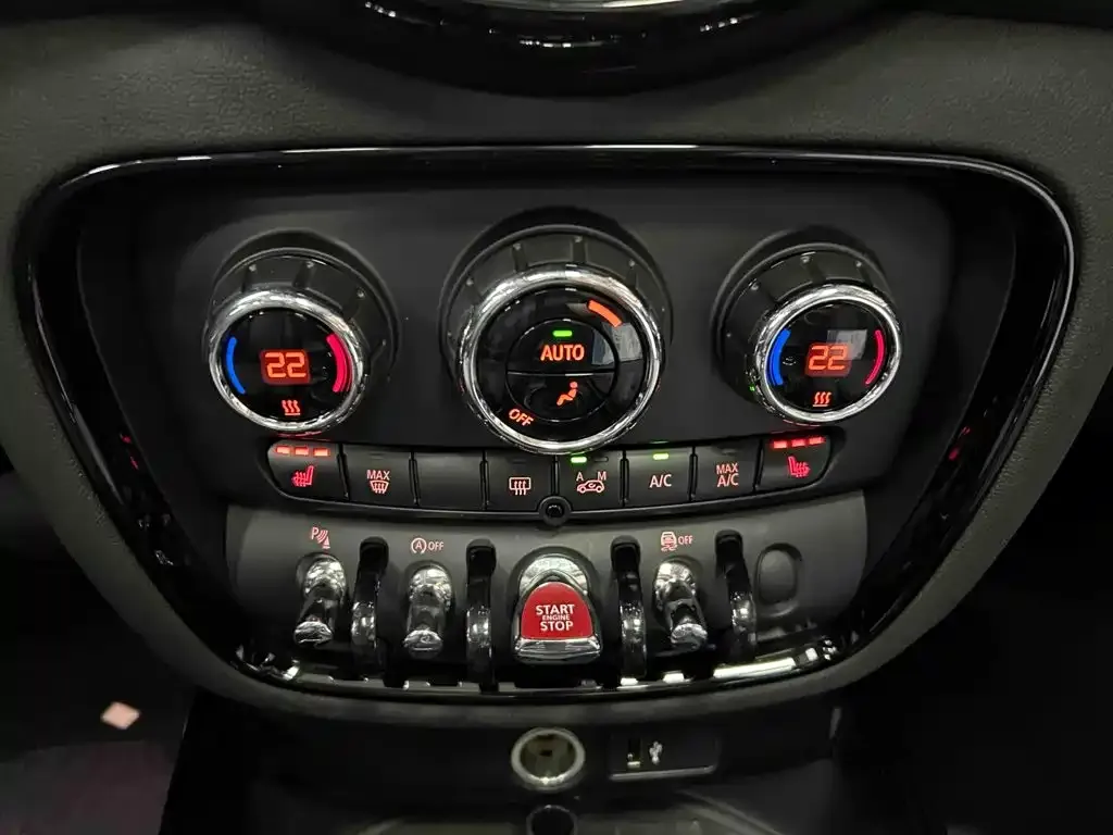 MINI Clubman — фото 4