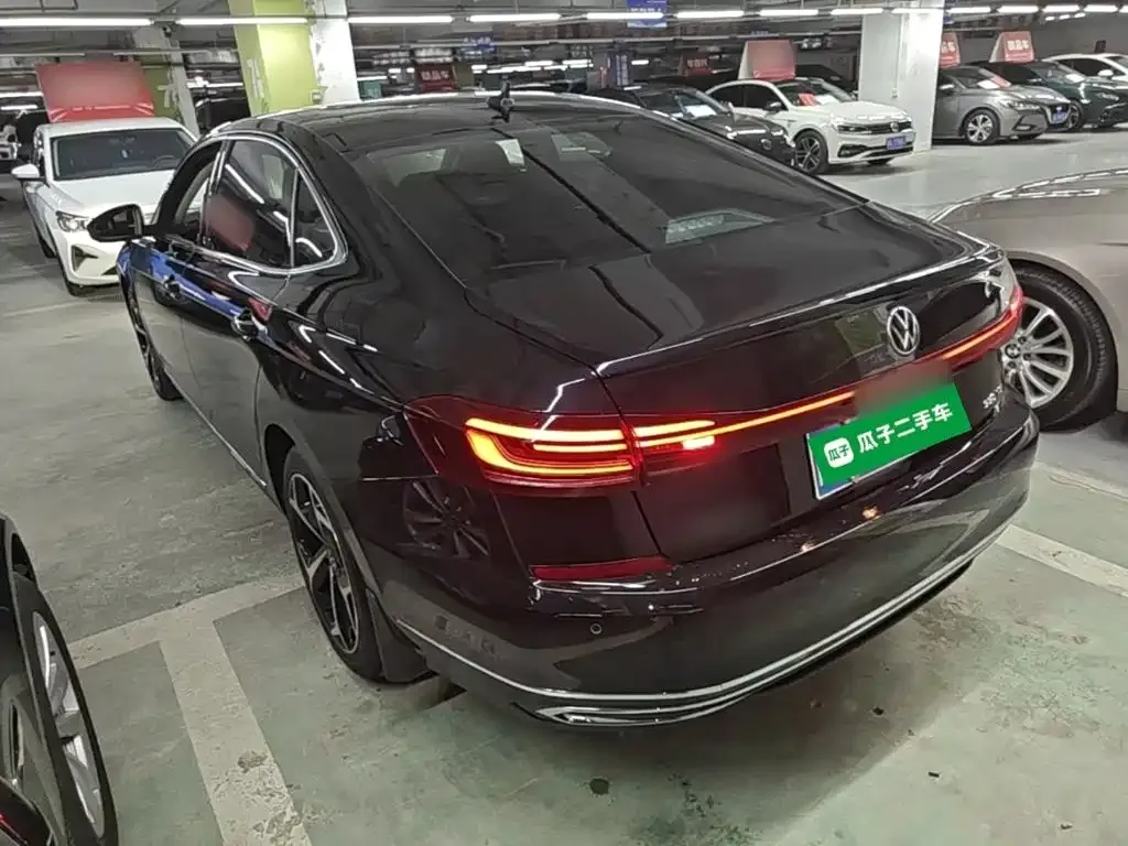 Volkswagen Passat — фото 10